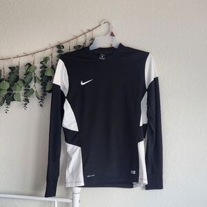 Nike Black and White Long Sleeve Shirt